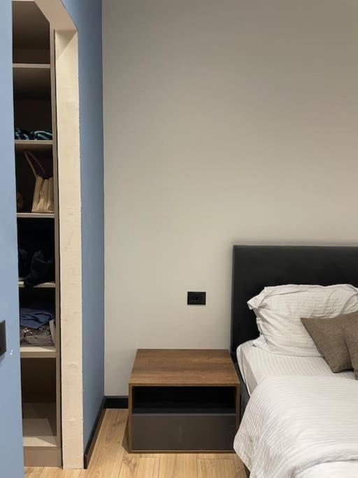 Angry Architects Apartment01 티라나 외부 사진
